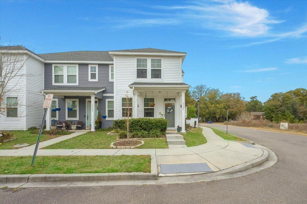 3995 Four Poles Park Drive, North Charleston, SC 29405
