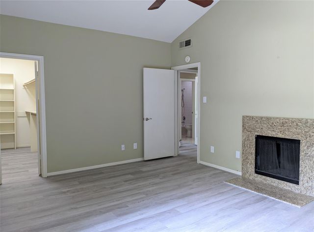 11711 Memorial Drive 133, Houston, TX 77024