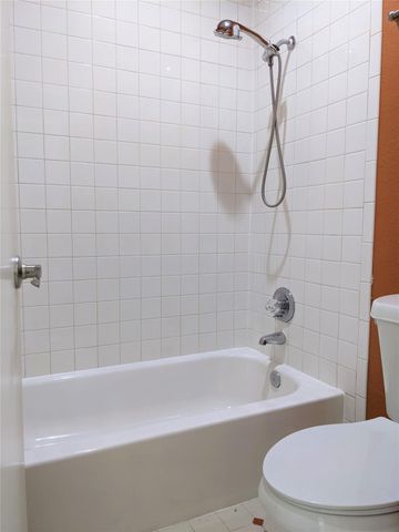 11711 Memorial Drive 133, Houston, TX 77024