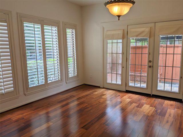 11711 Memorial Drive 133, Houston, TX 77024
