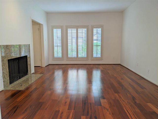 11711 Memorial Drive 133, Houston, TX 77024