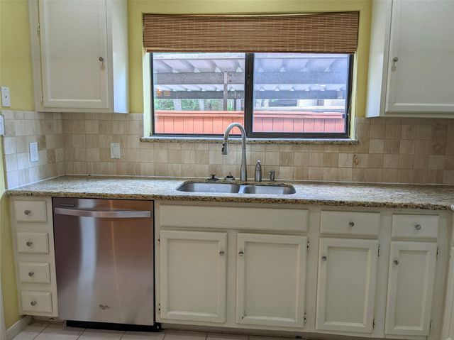 11711 Memorial Drive 133, Houston, TX 77024