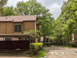 11711 Memorial Drive 133, Houston, TX 77024