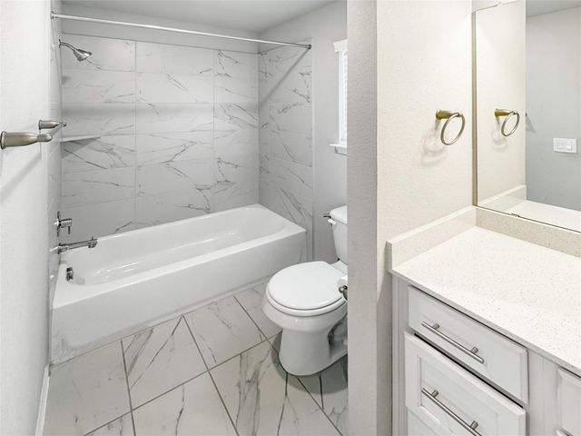 936 Azul Lagoon DR, Leander, TX 78641