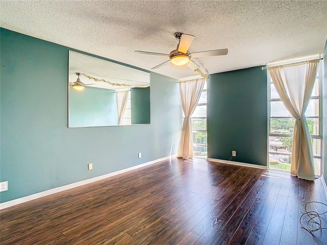 7400 SUN ISLAND DRIVE 503, South Pasadena, FL 33707