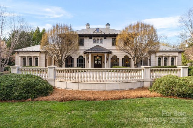 2725 Windsor Road, Winston Salem, NC 27104