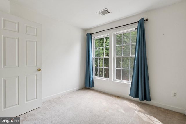 4322 THOMAS BRIGADE LN, Fairfax, VA 22033