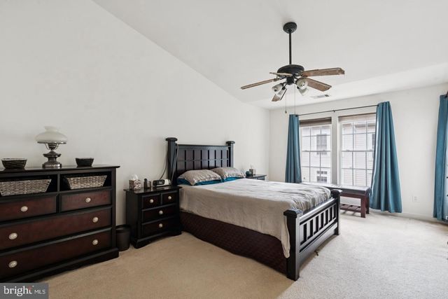 4322 THOMAS BRIGADE LN, Fairfax, VA 22033