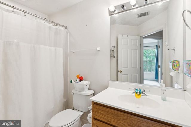 4322 THOMAS BRIGADE LN, Fairfax, VA 22033