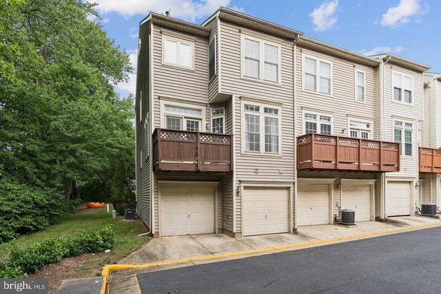 4322 THOMAS BRIGADE LN, Fairfax, VA 22033