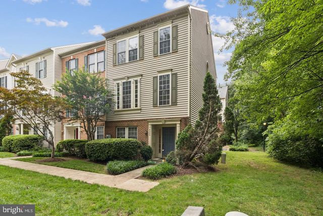 4322 THOMAS BRIGADE LN, Fairfax, VA 22033