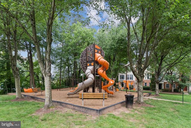 4322 THOMAS BRIGADE LN, Fairfax, VA 22033