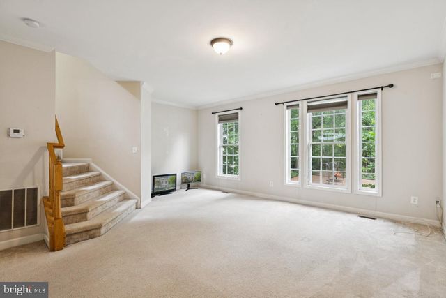 4322 THOMAS BRIGADE LN, Fairfax, VA 22033
