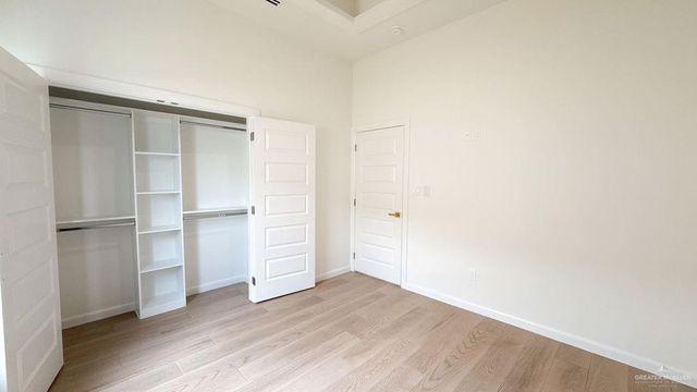 2401 E Tamarindo Street, Hidalgo, TX 78557