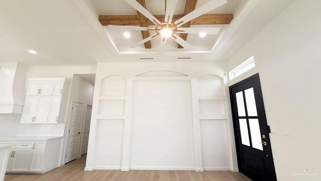 2401 E Tamarindo Street, Hidalgo, TX 78557