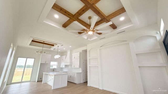 2401 E Tamarindo Street, Hidalgo, TX 78557
