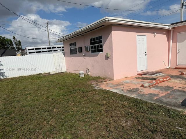 3650 SW 92nd Ave 2, Miami, FL 33165
