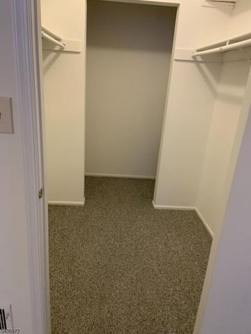 1109 Pinhorn Dr, Bridgewater Twp., NJ 08807