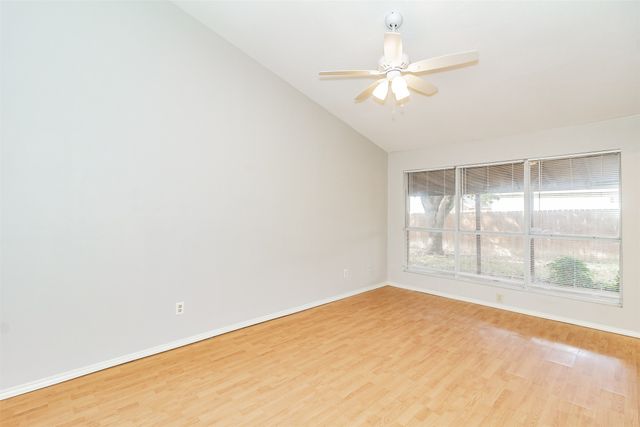 4637 Feathercrest Drive, Fort Worth, TX 76137