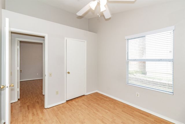 4637 Feathercrest Drive, Fort Worth, TX 76137