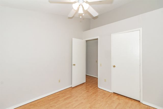 4637 Feathercrest Drive, Fort Worth, TX 76137