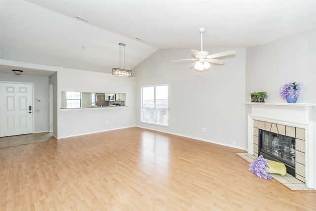 4637 Feathercrest Drive, Fort Worth, TX 76137