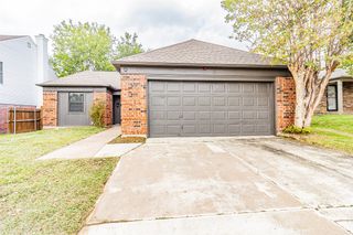 4637 Feathercrest Drive, Fort Worth, TX 76137