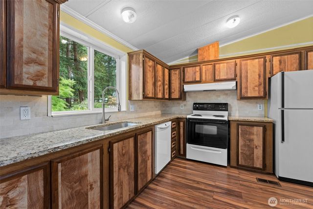 15404 SE 302nd Street, Kent, WA 98042