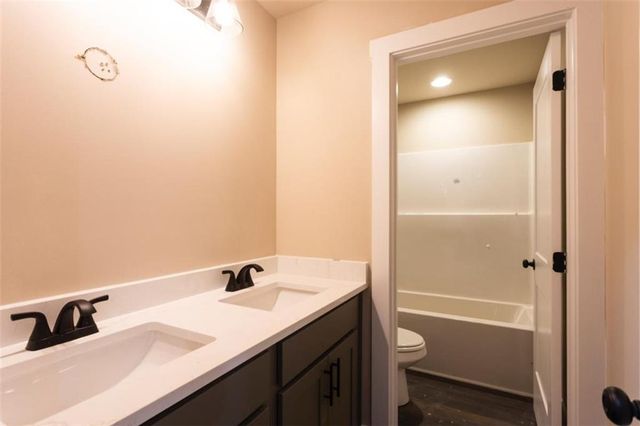 3705 Stone Lea Drive, Oxford, GA 30054