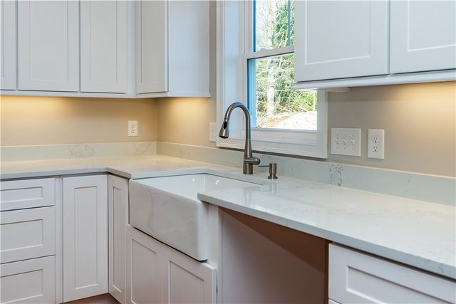 24 Cassidy Trail, Coventry, RI 02816