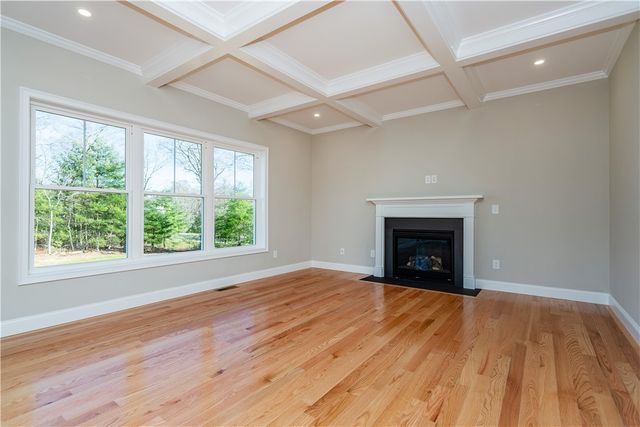 24 Cassidy Trail, Coventry, RI 02816