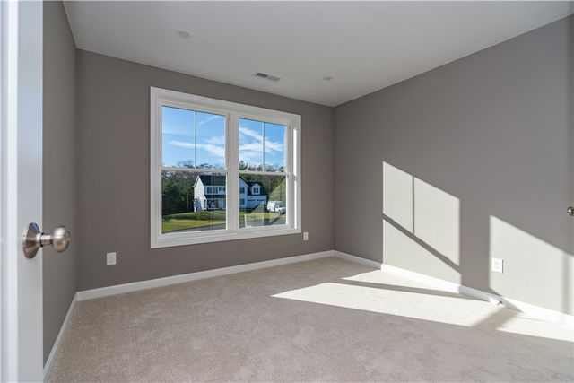 24 Cassidy Trail, Coventry, RI 02816