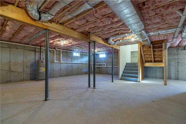 24 Cassidy Trail, Coventry, RI 02816