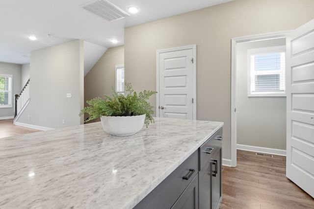 632 Parkvue Place Dr, Nashville, TN 37221