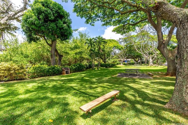 98 1030 Moanalua Road 5-201, Aiea, HI 96701