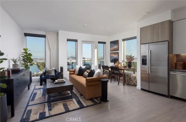 511 S Harbor 728, San Pedro, CA 90731