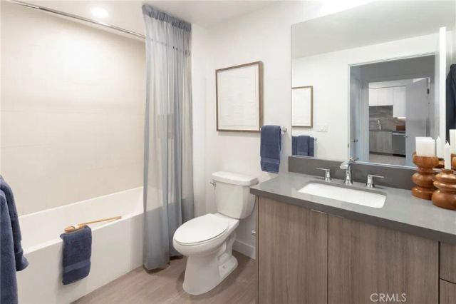 511 S Harbor 728, San Pedro, CA 90731