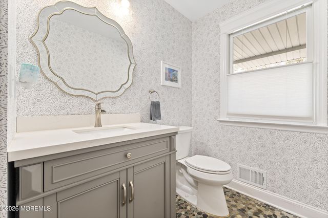 186 Tyrpak Road, Howell, NJ 07731