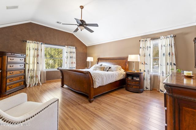 186 Tyrpak Road, Howell, NJ 07731