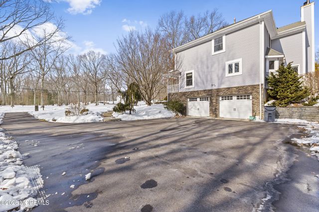 186 Tyrpak Road, Howell, NJ 07731