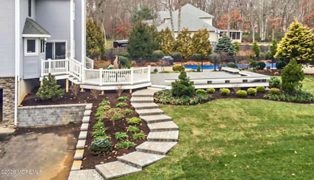 186 Tyrpak Road, Howell, NJ 07731