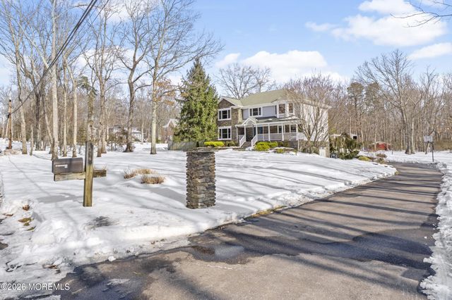 186 Tyrpak Road, Howell, NJ 07731