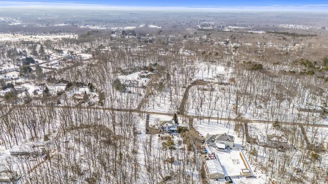 186 Tyrpak Road, Howell, NJ 07731