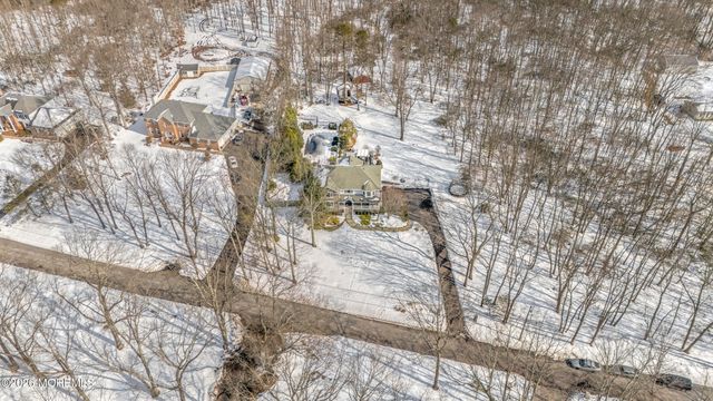 186 Tyrpak Road, Howell, NJ 07731