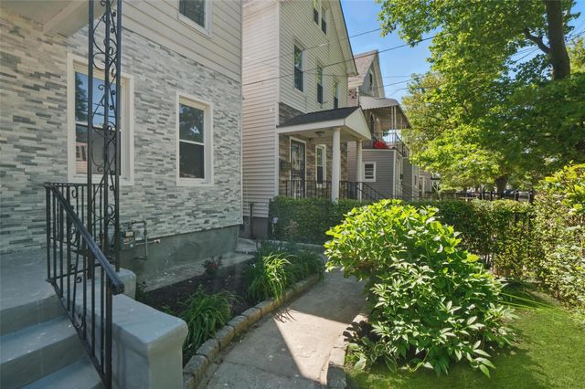 419 S 7th Avenue, Mount Vernon, NY 10550