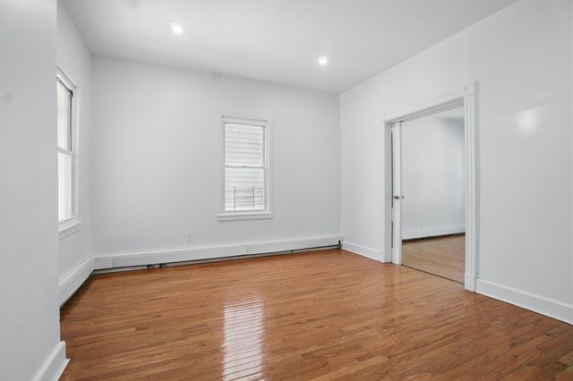 419 S 7th Avenue, Mount Vernon, NY 10550