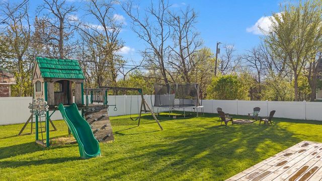 333 2nd Avenue, Baraboo, WI 53913