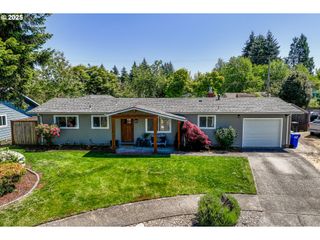 2655 OXFORD Ct, Eugene, OR 97404