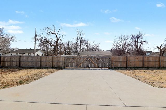 1756 S Gold St, Wichita, KS 67213