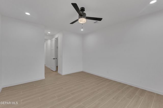 12805 Middlesbrough Avenue, El Paso, TX 79928